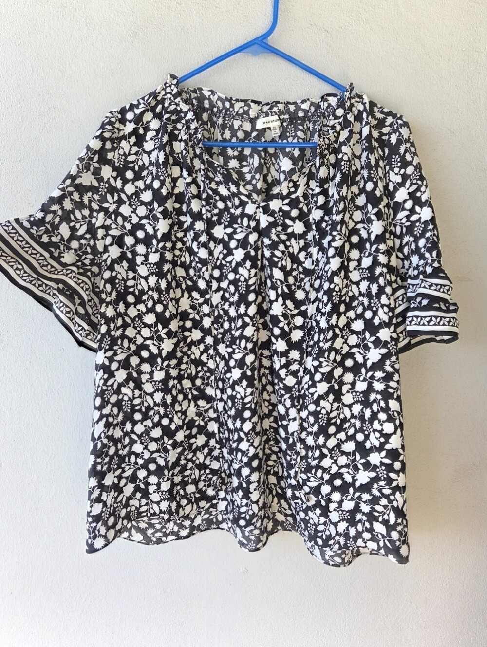 Max Studio Black & White Floral Ruffle Sleeve Blouse Sz 1X
